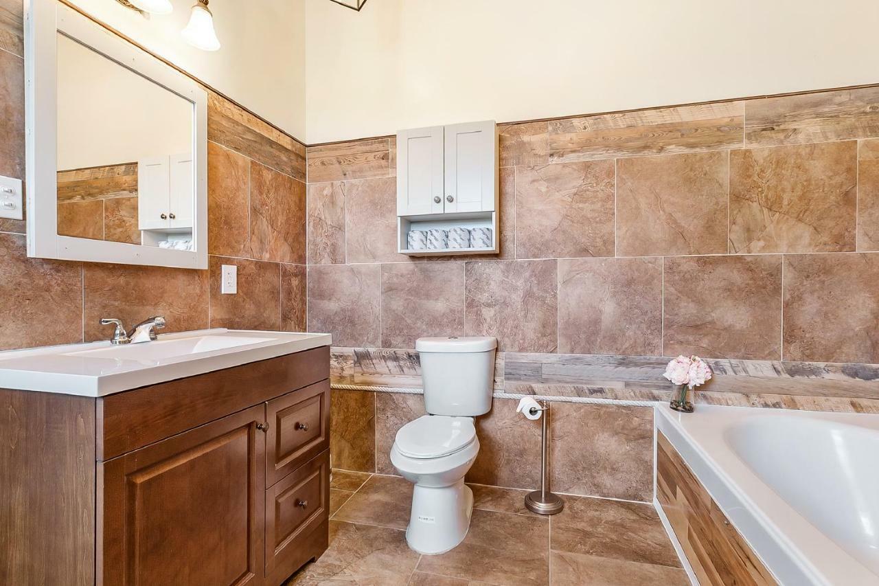 Spacious 4Br Condo On Carondelet Near All Hot Spo La Nouvelle-Orléans Extérieur photo